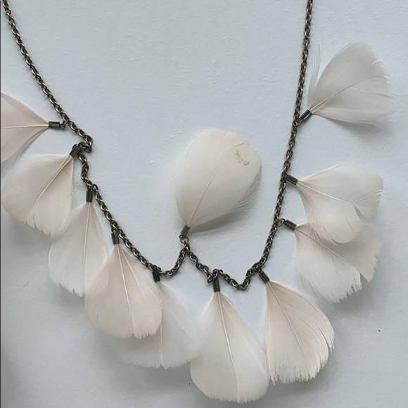 American Eagle long feathered embellished necklace - Picture 5 of 5